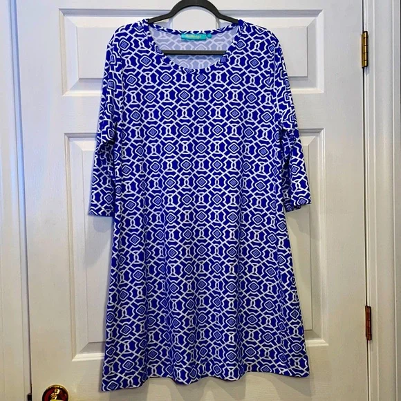 Anthony's top resort wear